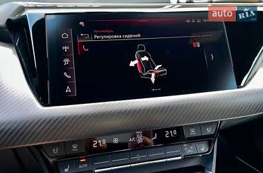 Купе Audi RS e-tron GT 2024 в 