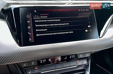 Купе Audi RS e-tron GT 2024 в 