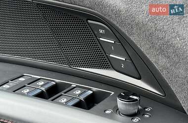Купе Audi RS e-tron GT 2021 в 