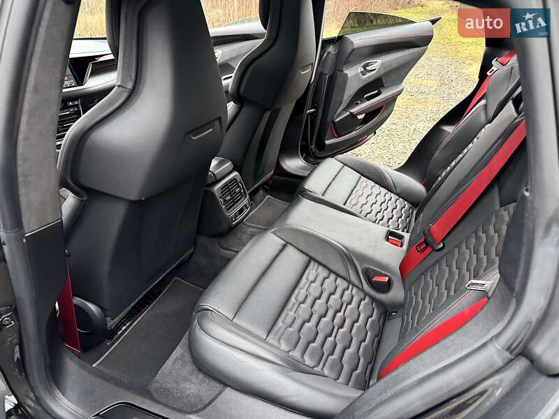 Купе Audi RS e-tron GT 2021 в Києві