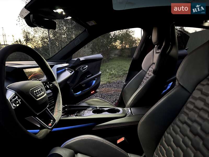 Купе Audi RS e-tron GT 2021 в Києві