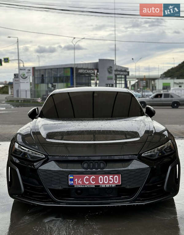 Купе Audi RS e-tron GT 2022 в Києві