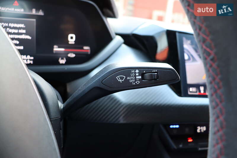 Купе Audi RS e-tron GT 2022 в Львове