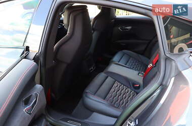 Купе Audi RS e-tron GT 2022 в 