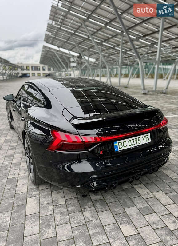 Купе Audi RS e-tron GT 2021 в Львові
