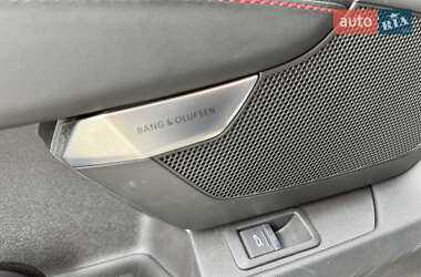 Купе Audi RS e-tron GT 2021 в 