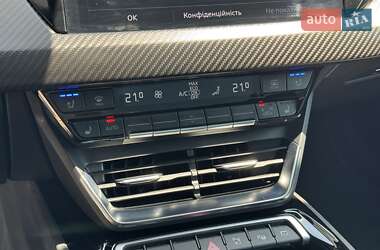 Купе Audi RS e-tron GT 2022 в 