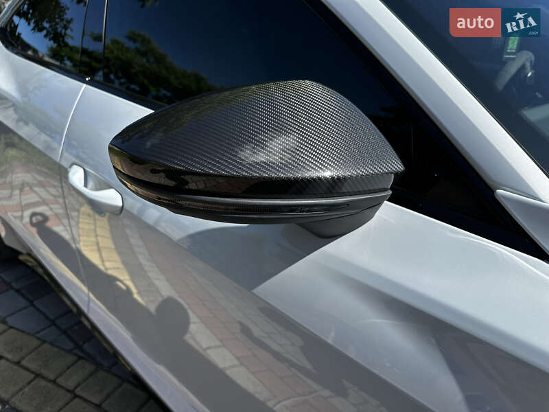 Купе Audi RS e-tron GT 2021 в Стрые