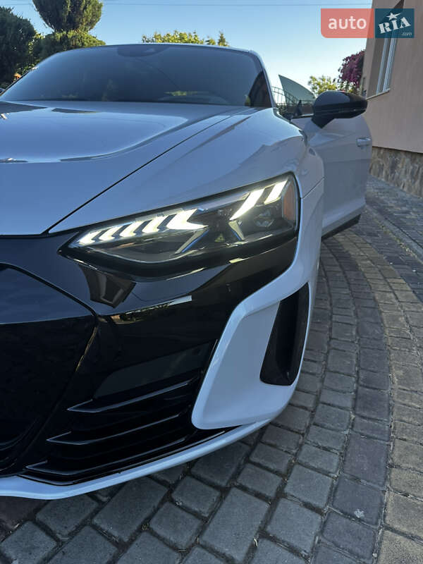 Купе Audi RS e-tron GT 2021 в Стрые