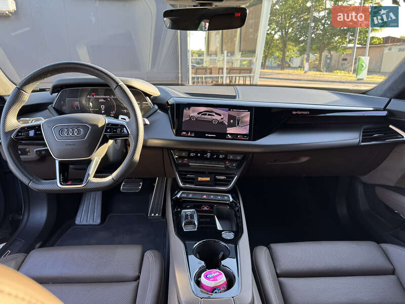 Купе Audi RS e-tron GT 2023 в Одессе фото 7 Купе Audi RS e-tron GT 2023 в Одессе