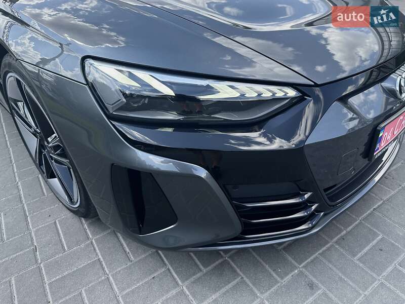Купе Audi RS e-tron GT 2023 в Дніпрі