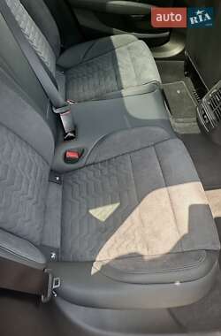 Купе Audi RS e-tron GT 2023 в 