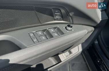 Купе Audi RS e-tron GT 2023 в 