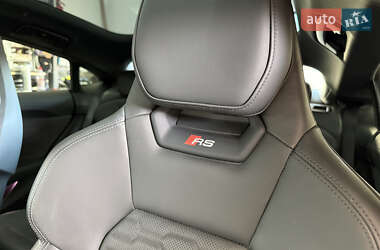 Купе Audi RS e-tron GT 2021 в 