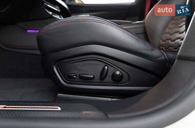Купе Audi RS e-tron GT 2021 в 