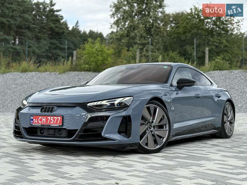 Купе Audi RS e-tron GT 2021 в Буковеле