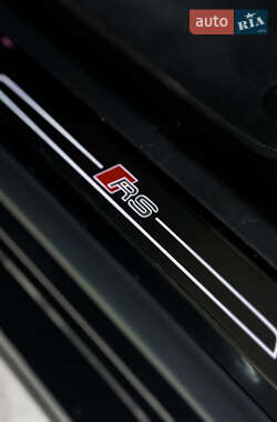 Купе Audi RS e-tron GT 2023 в 