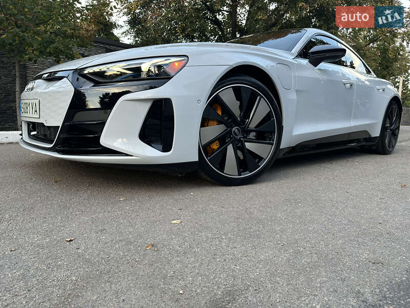 Купе Audi RS e-tron GT 2022 в Дніпрі
