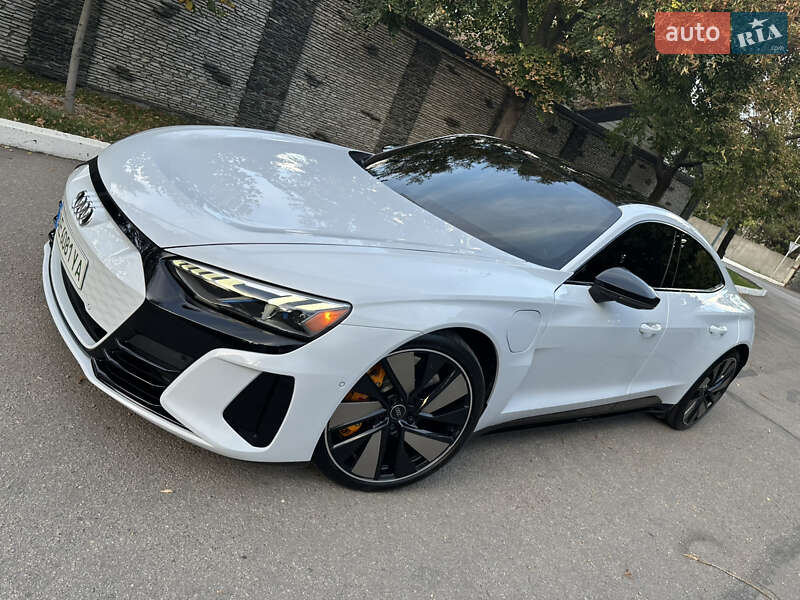 Купе Audi RS e-tron GT 2022 в Дніпрі