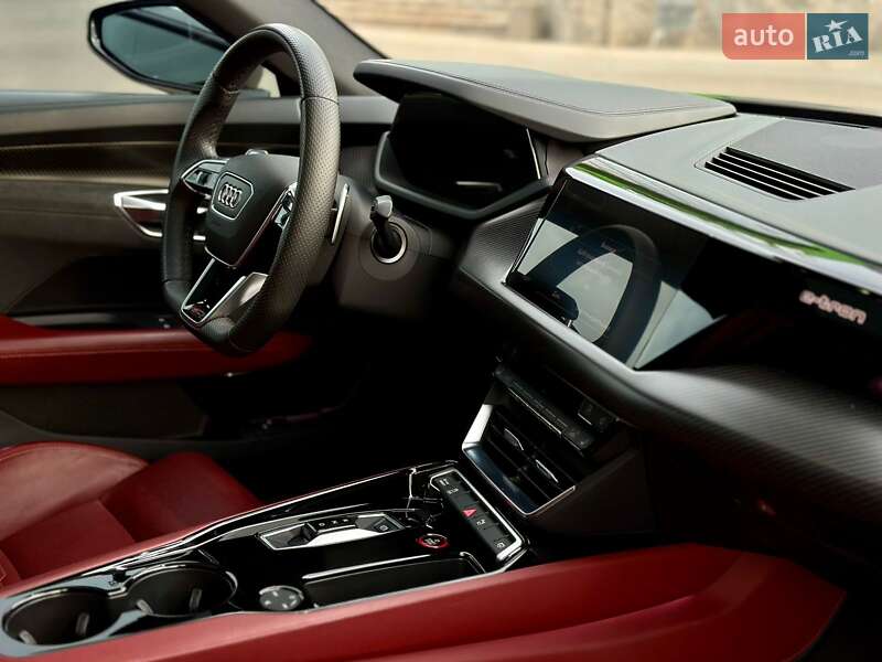 Купе Audi RS e-tron GT 2022 в Кривом Роге