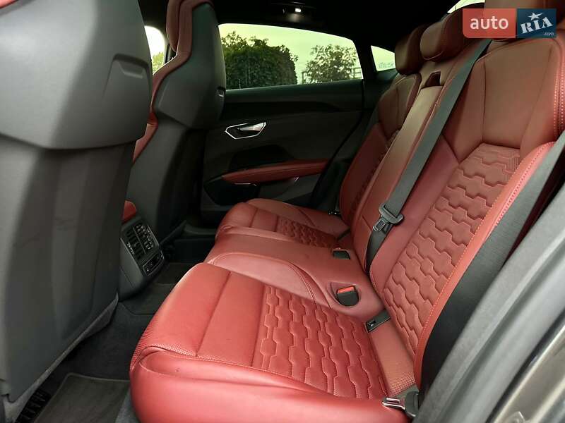 Купе Audi RS e-tron GT 2022 в Кривом Роге