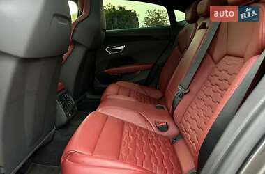 Купе Audi RS e-tron GT 2022 в 