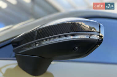 Купе Audi RS e-tron GT 2021 в 
