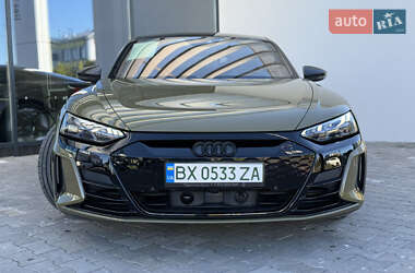 Купе Audi RS e-tron GT 2021 в 