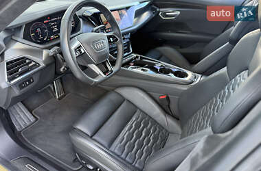 Купе Audi RS e-tron GT 2021 в 