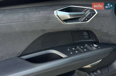 Купе Audi RS e-tron GT 2024 в 