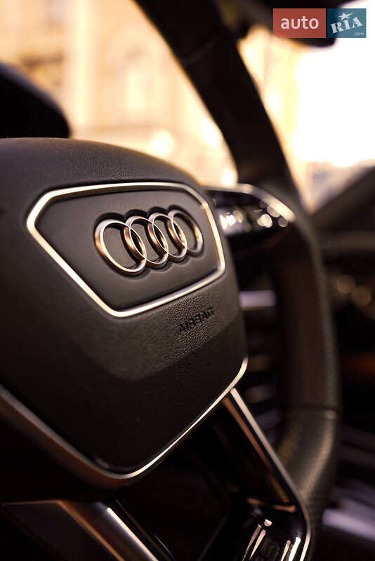 Купе Audi RS e-tron GT 2021 в Киеве