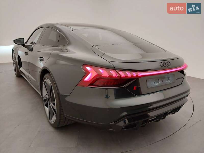 Купе Audi RS e-tron GT 2022 в Рівному