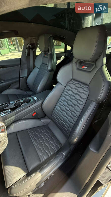 Купе Audi RS e-tron GT 2024 в Києві фото 17 Купе Audi RS e-tron GT 2024 в Києві
