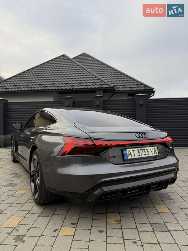 Купе Audi RS e-tron GT 2021 в Коломиї