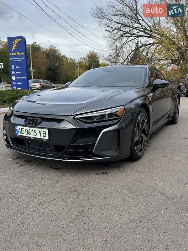 Купе Audi RS e-tron GT 2024 в Дніпрі