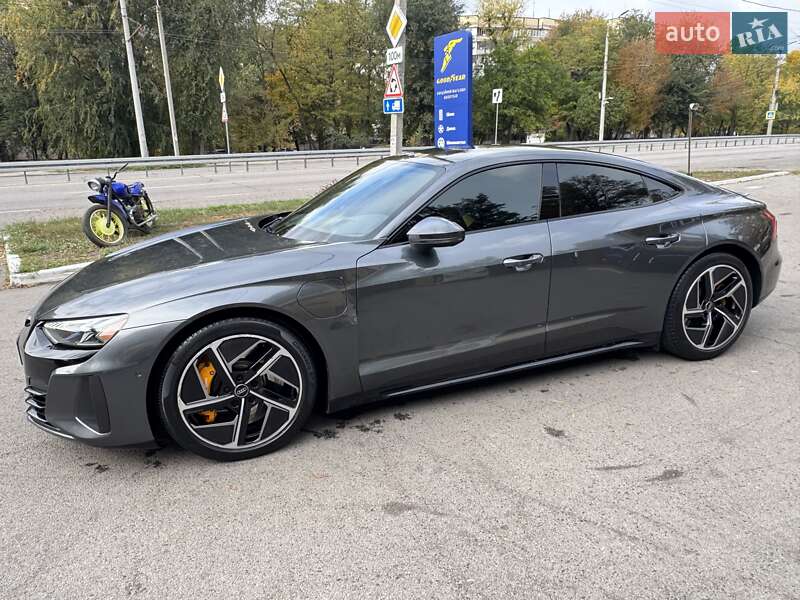 Купе Audi RS e-tron GT 2024 в Дніпрі