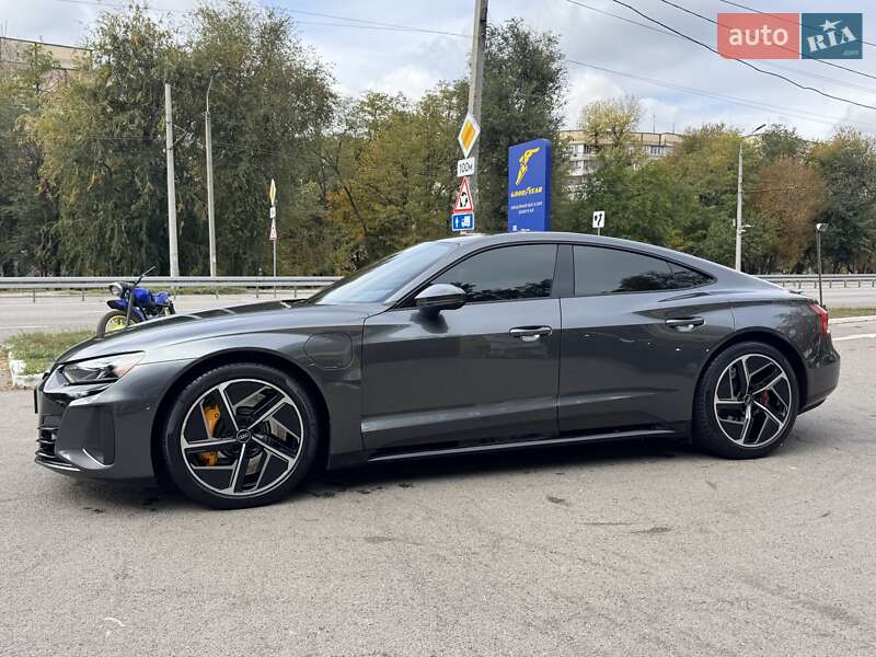 Купе Audi RS e-tron GT 2024 в Дніпрі