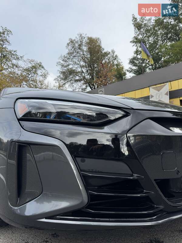 Купе Audi RS e-tron GT 2024 в Дніпрі