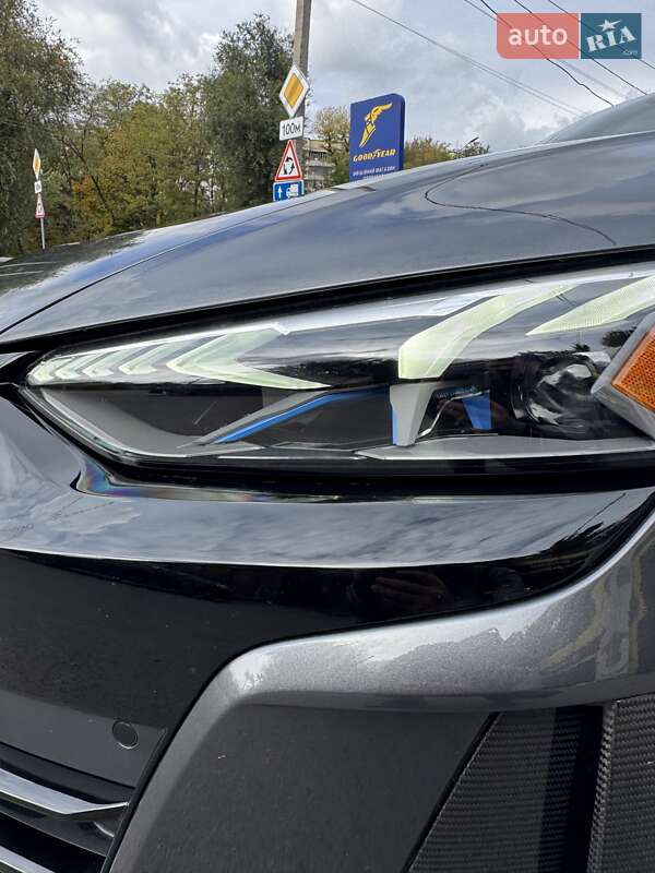Купе Audi RS e-tron GT 2024 в Дніпрі
