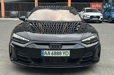 Купе Audi RS e-tron GT 2023 в 