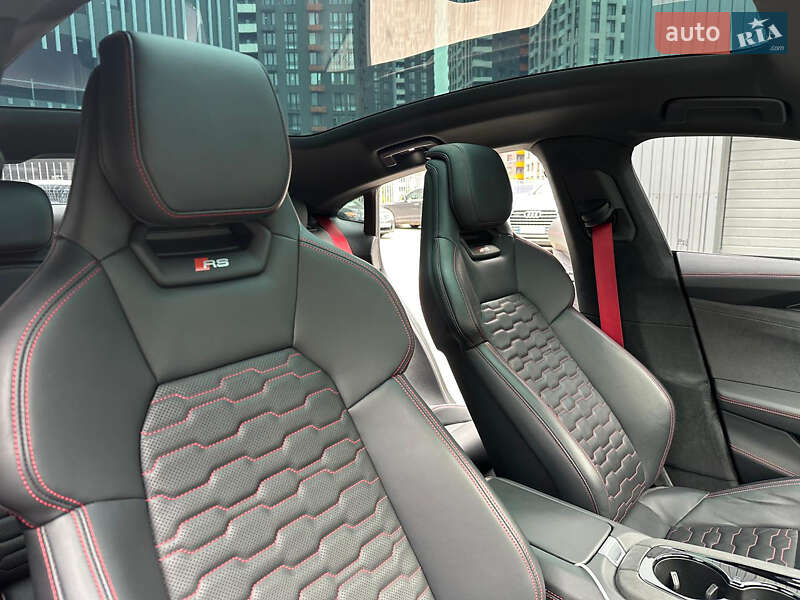 Купе Audi RS e-tron GT 2023 в Киеве