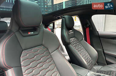 Купе Audi RS e-tron GT 2023 в 