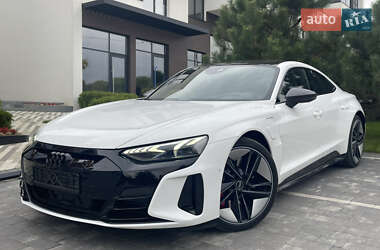 Купе Audi RS e-tron GT 2021 в 