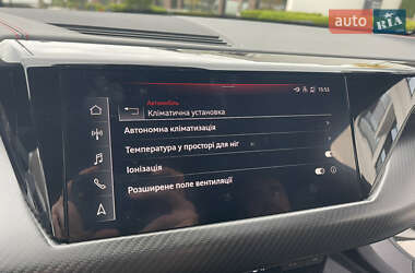 Купе Audi RS e-tron GT 2021 в 