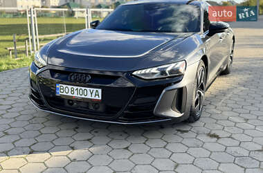 Купе Audi RS e-tron GT 2024 в 