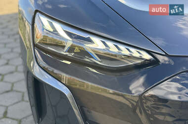 Купе Audi RS e-tron GT 2024 в 
