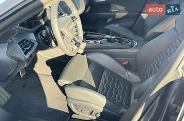 Купе Audi RS e-tron GT 2024 в 