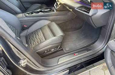 Купе Audi RS e-tron GT 2024 в 