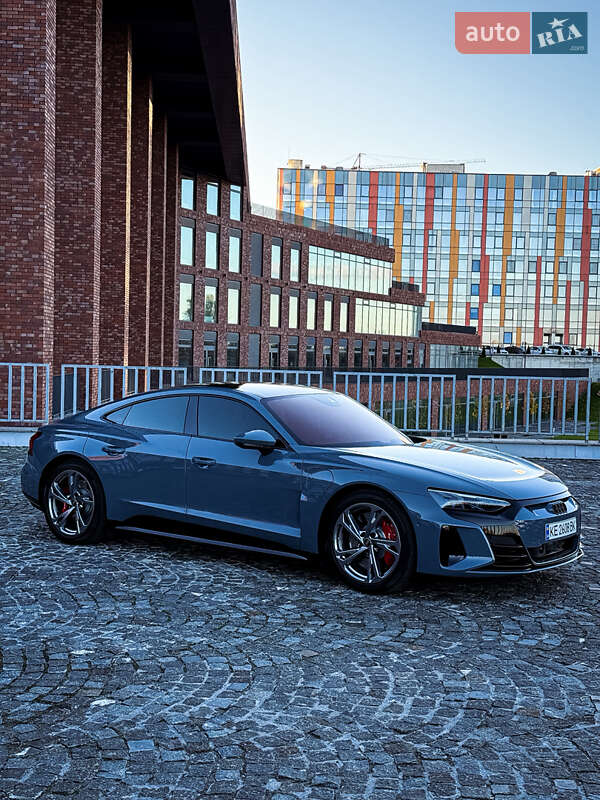 Купе Audi RS e-tron GT 2021 в Дніпрі