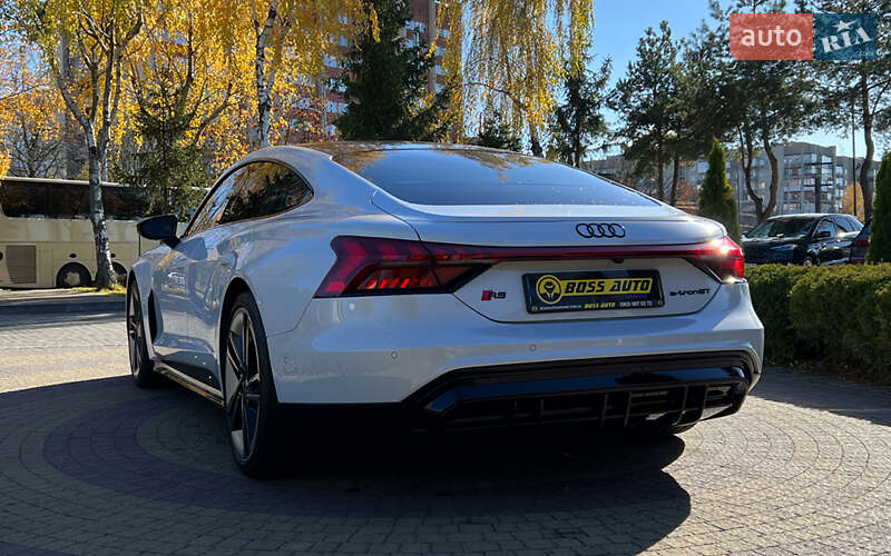 Купе Audi RS e-tron GT 2021 в Львові
